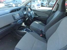 2017-toyota-yaris-15-vvt-i-icon-hybrid-small-13