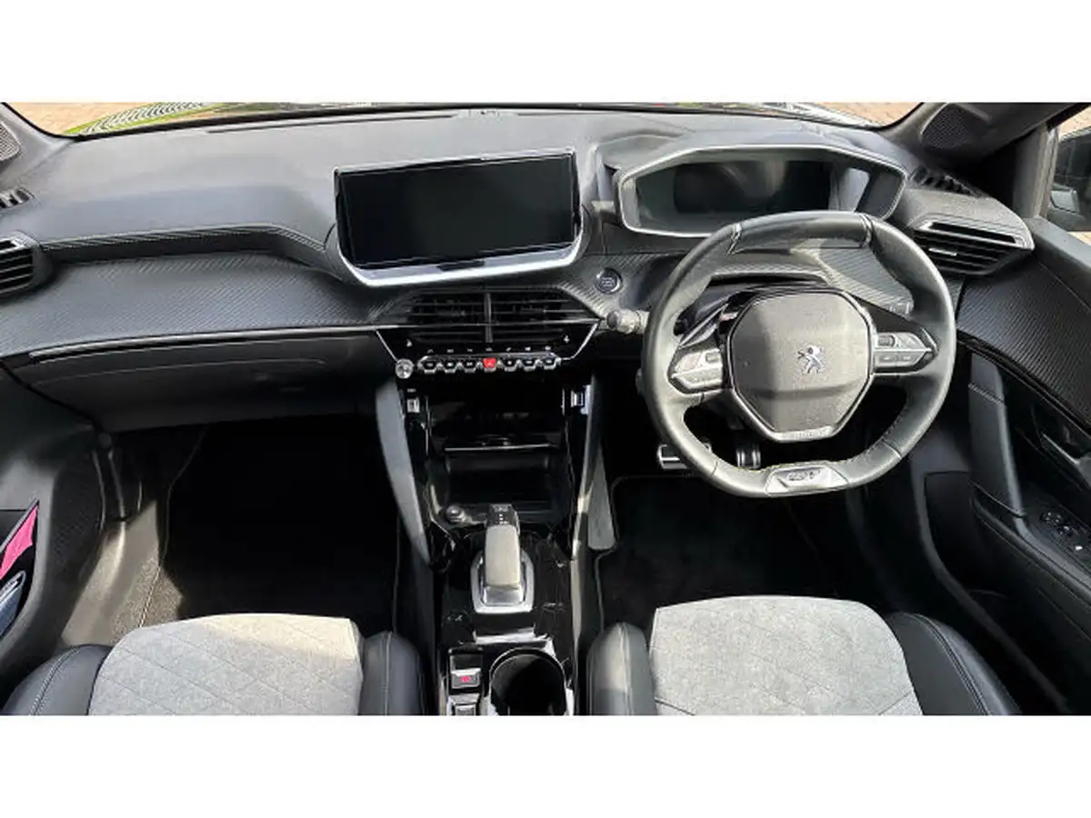 2021-peugeot-208-e-gt-premium-big-9