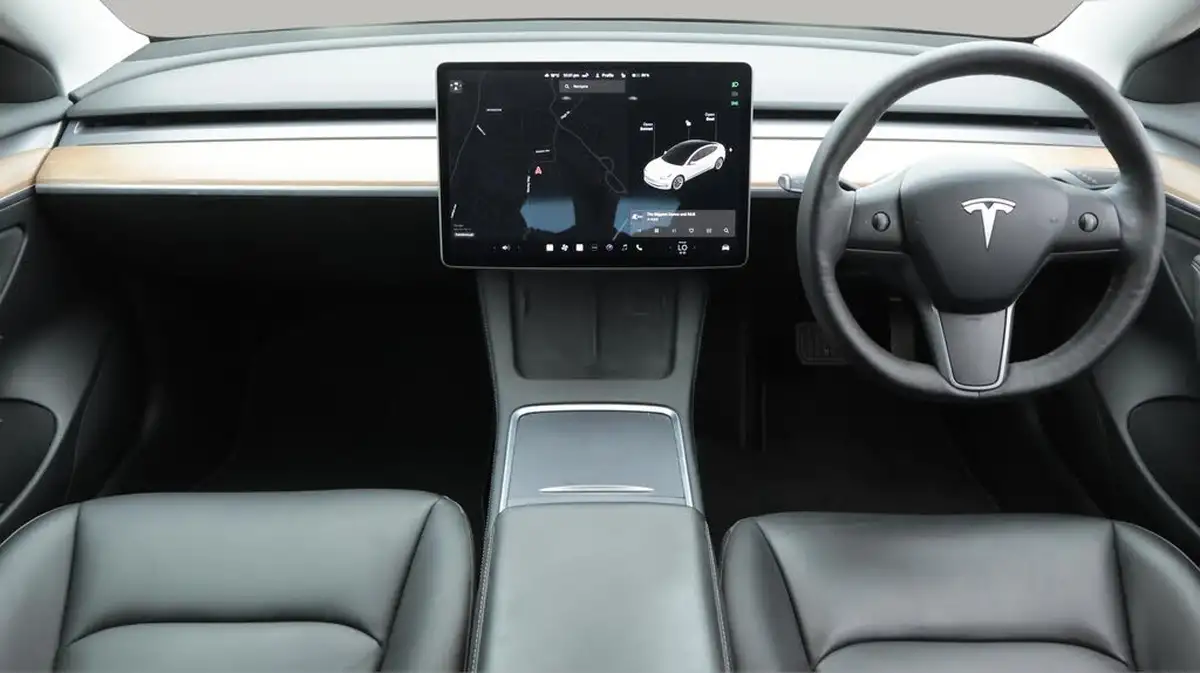 2021-tesla-model-3-e-standard-plus-big-18