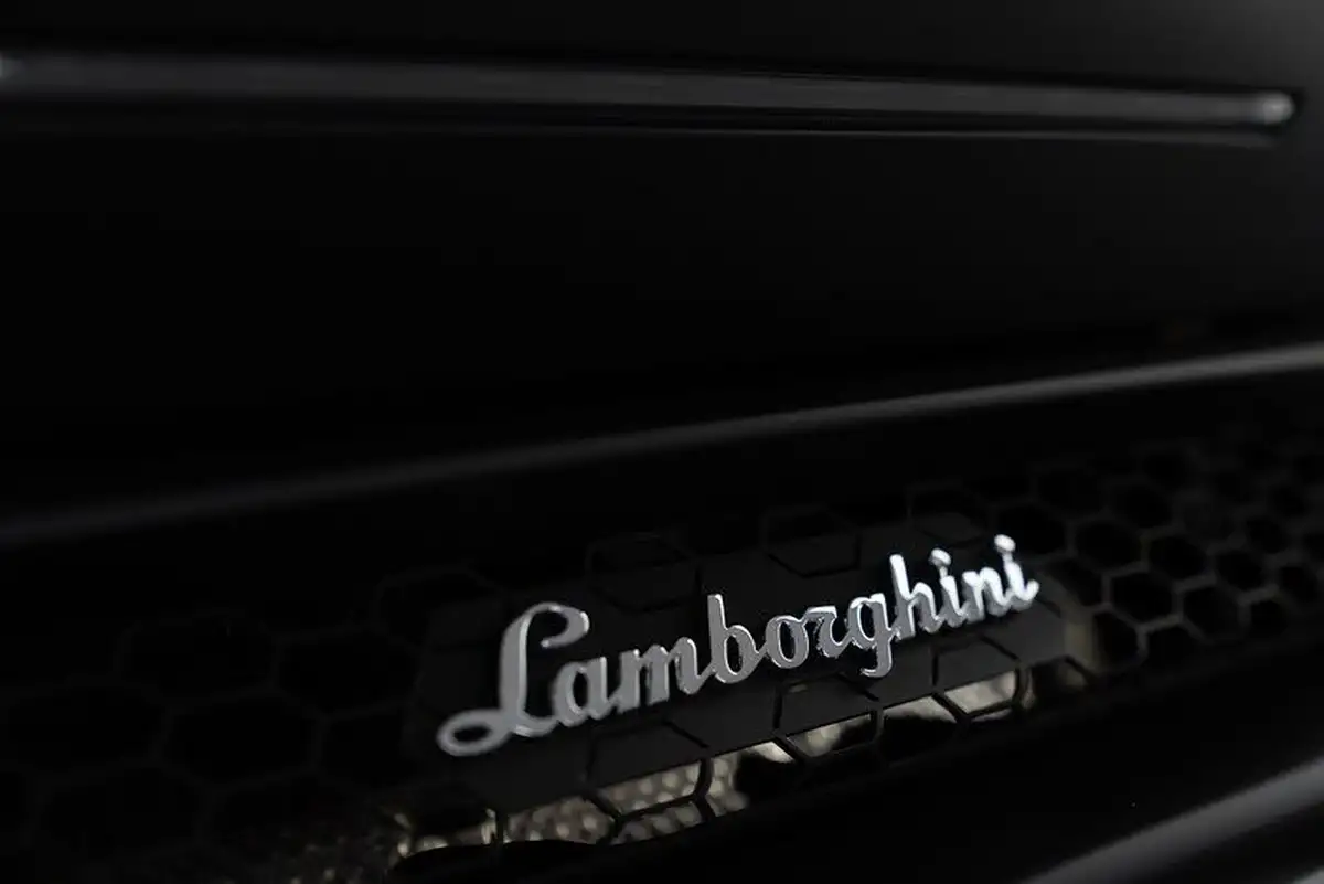 2024-lamborghini-huracan-big-35