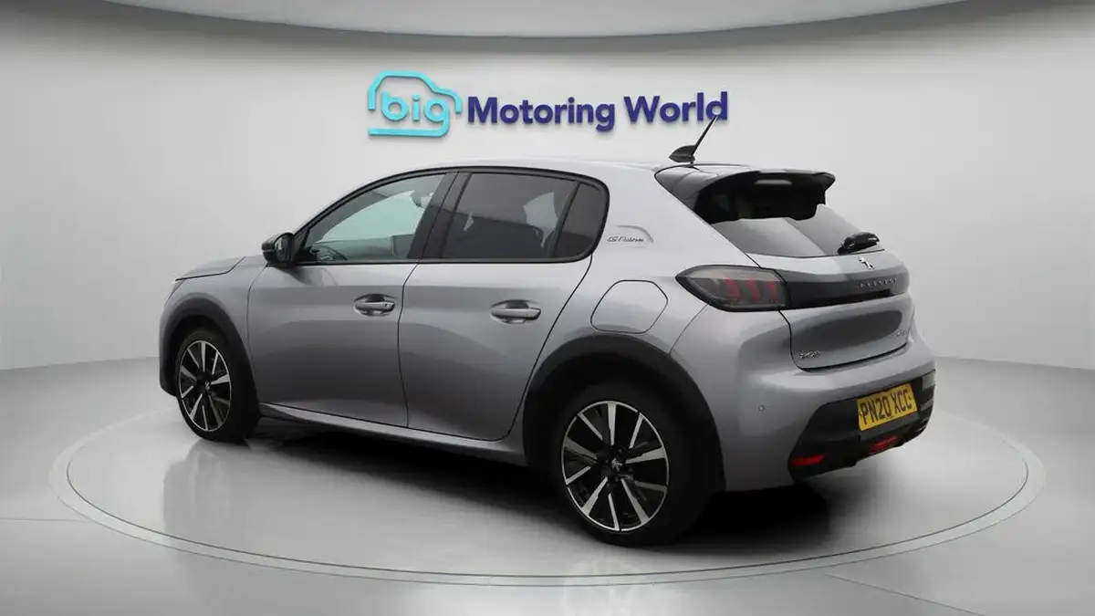 2020-peugeot-208-12-puretech-gt-line-130bhp-eat8-big-5