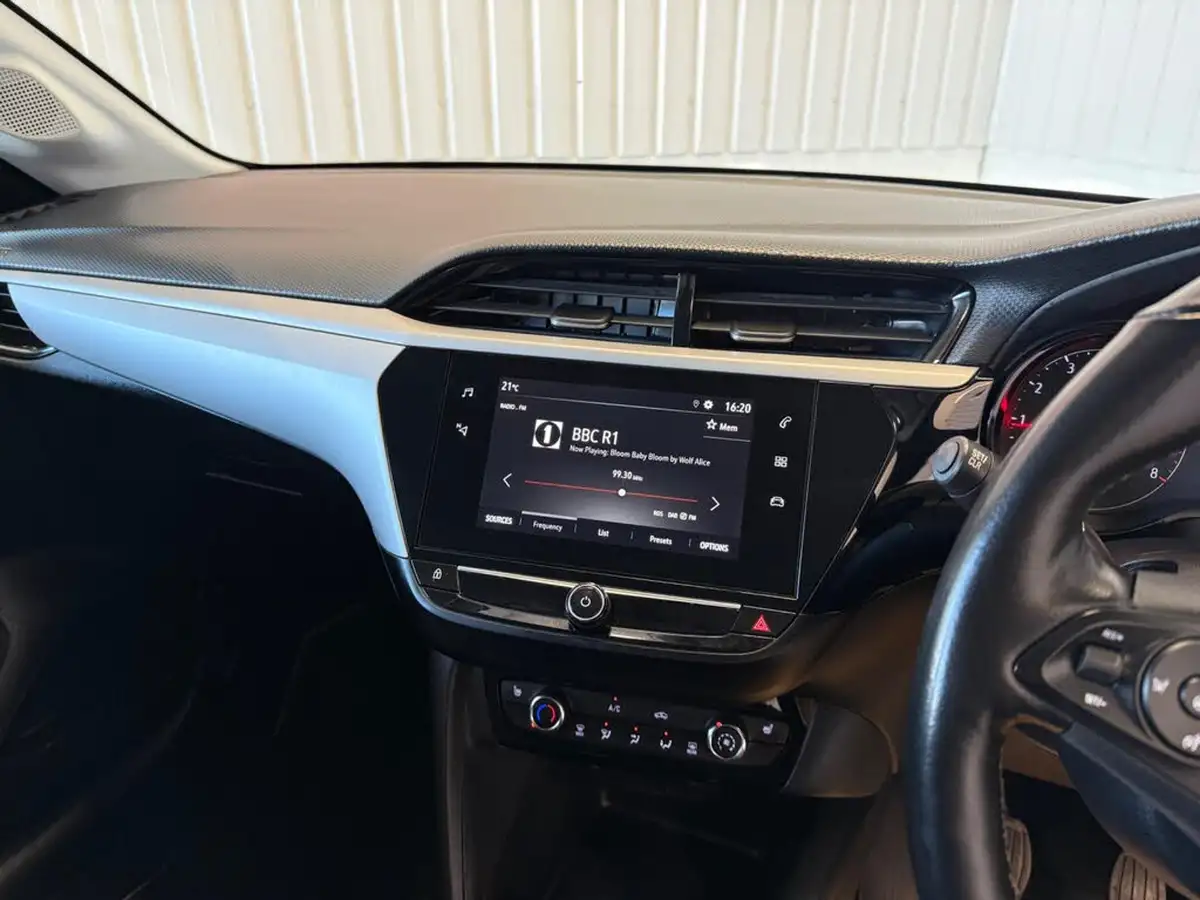 2020-vauxhall-corsa-12i-se-premium-big-23