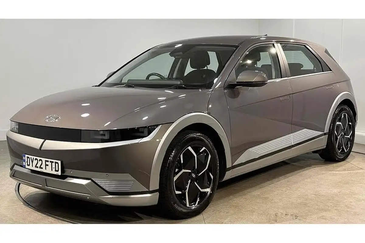 2022-hyundai-ioniq-5-e-premium-217ps-73kwh-rwd-big-6