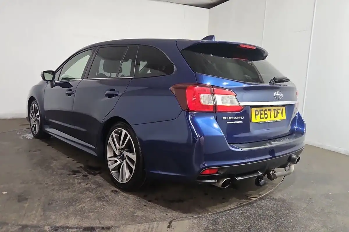 2017-subaru-levorg-16i-gt-big-13