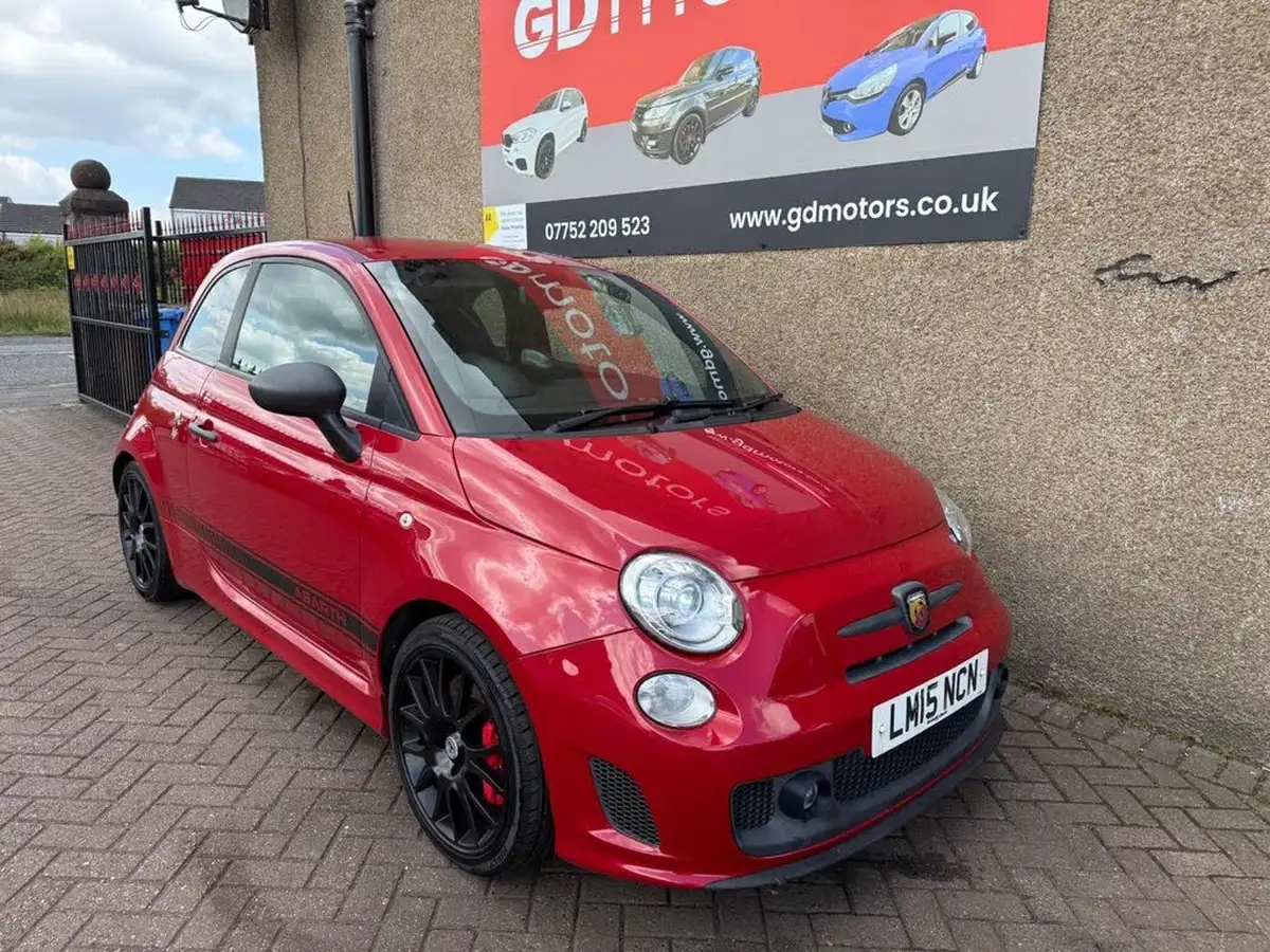 2015-abarth-500-14-tjet-595-competizione-big-18