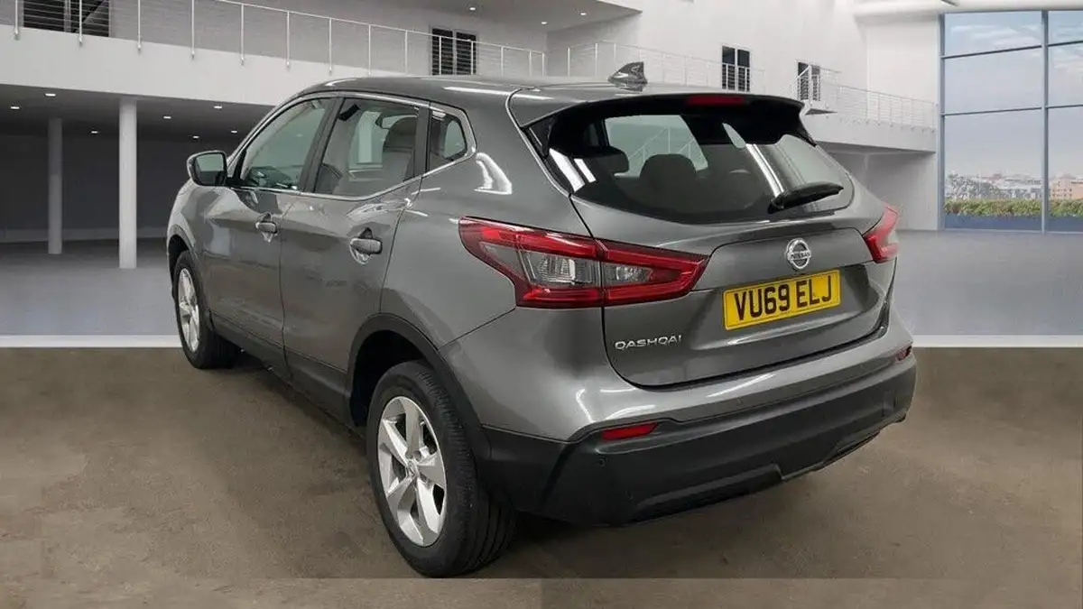 2019-nissan-qashqai-13-dig-t-acenta-premium-140ps-big-6