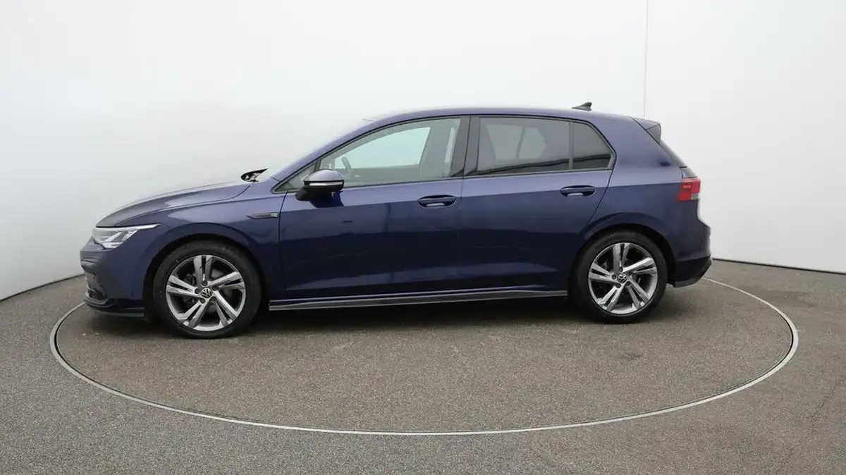 2022-volkswagen-golf-15-etsi-r-line-150ps-hatchback-big-4