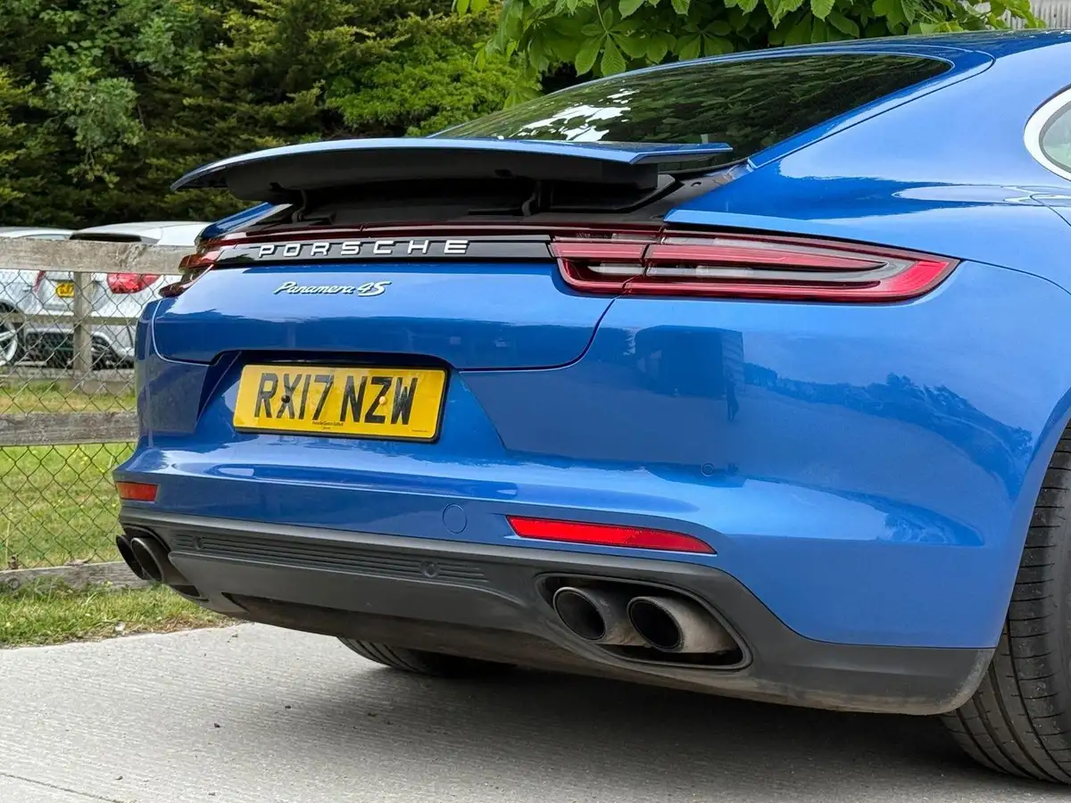 2017-porsche-panamera-29-v6-4s-hatchback-big-8