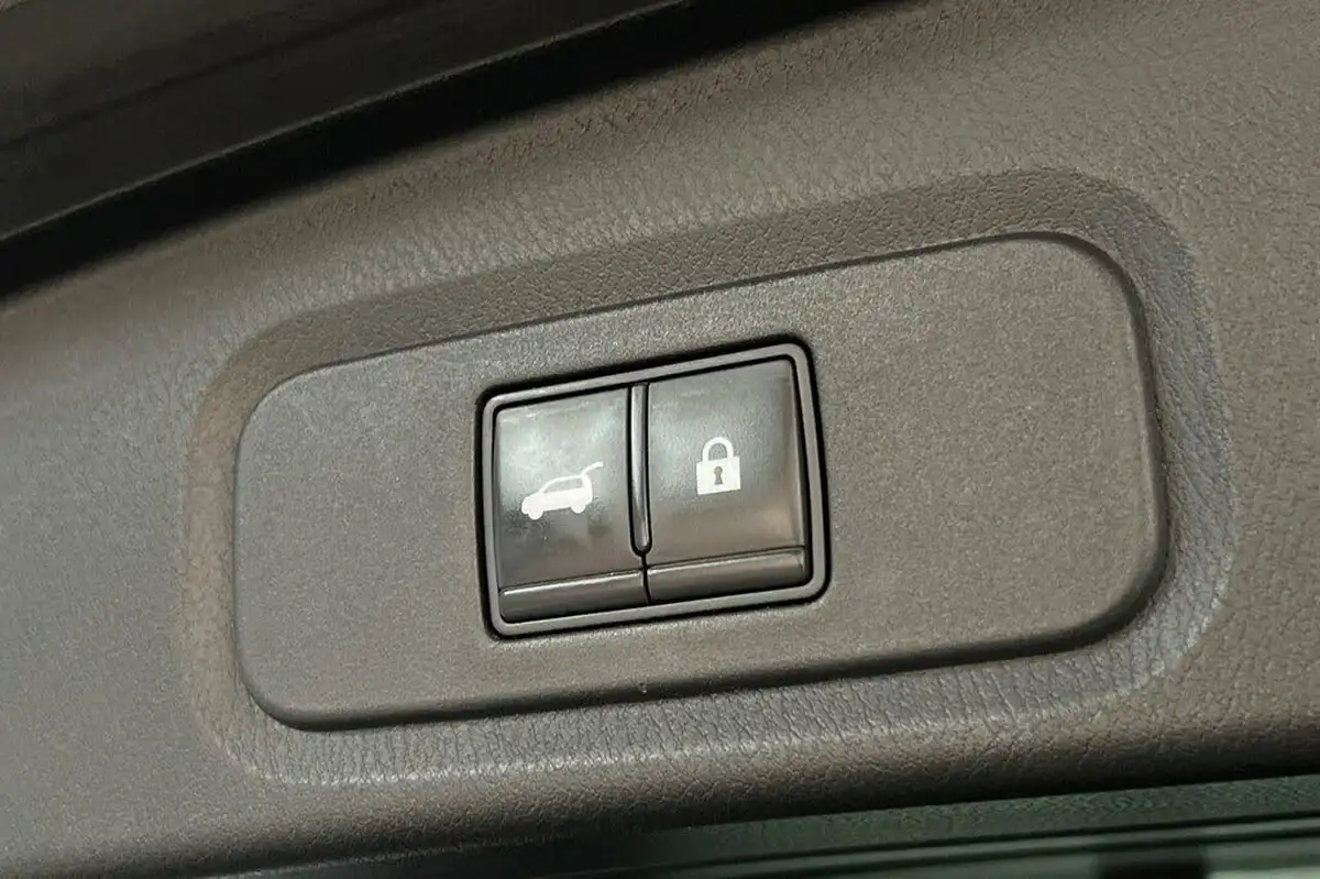 2022-nissan-qashqai-13-dig-t-tekna-158ps-xtronic-big-43