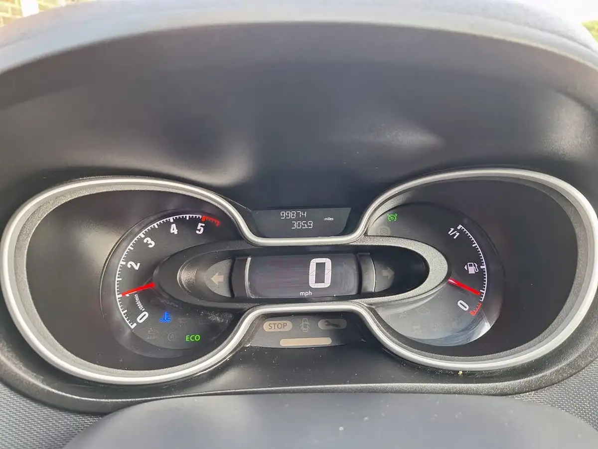 2019-vauxhall-vivaro-16cdti-sportive-2900-l2h1-145pseu6-biturbo-ss-panel-big-18