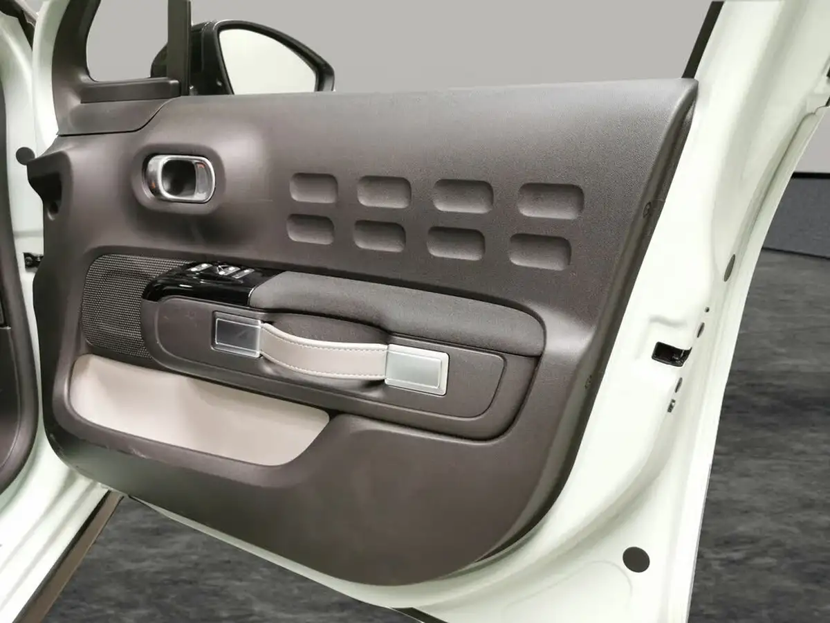 2019-citroen-c3-12-puretech-flair-plus-110ps-eat6-big-33