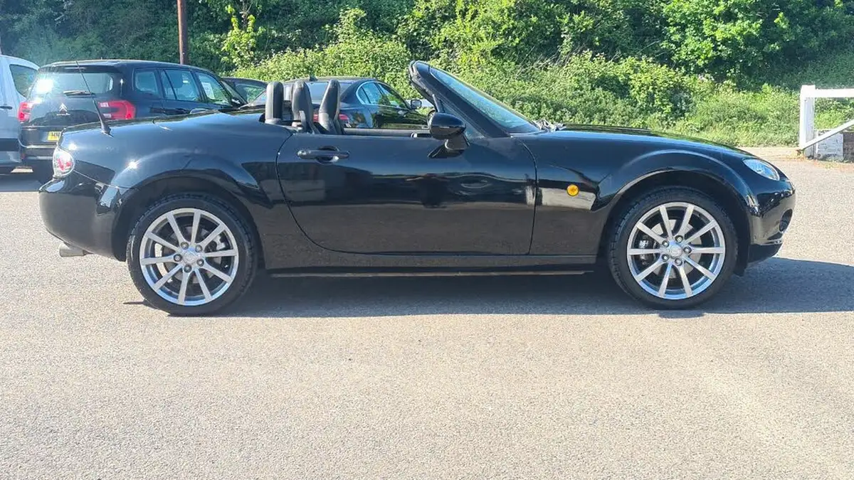 2007-mazda-mx-5-18-roadster-big-1