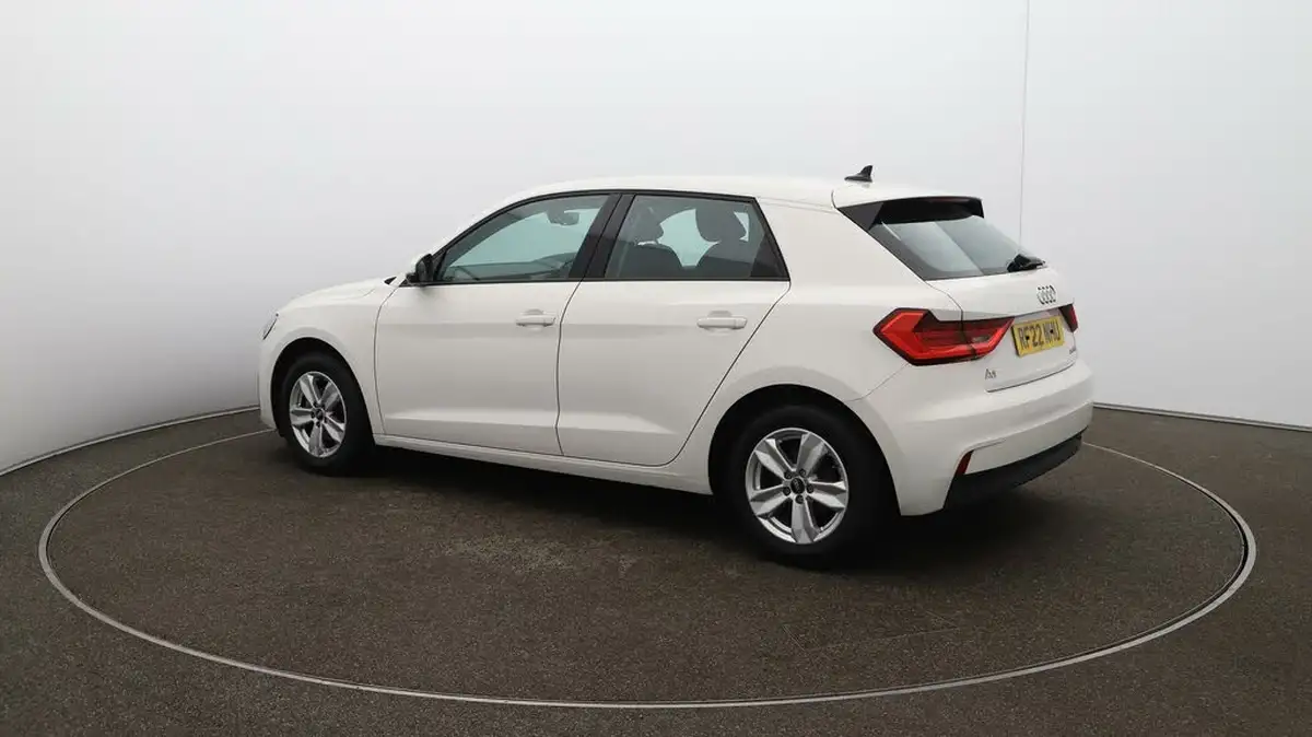 2022-audi-a1-10-25-tfsi-technik-big-35