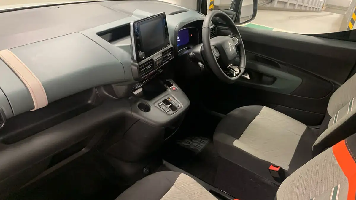 2023-citroen-berlingo-e-flair-xtr-m-size-big-11
