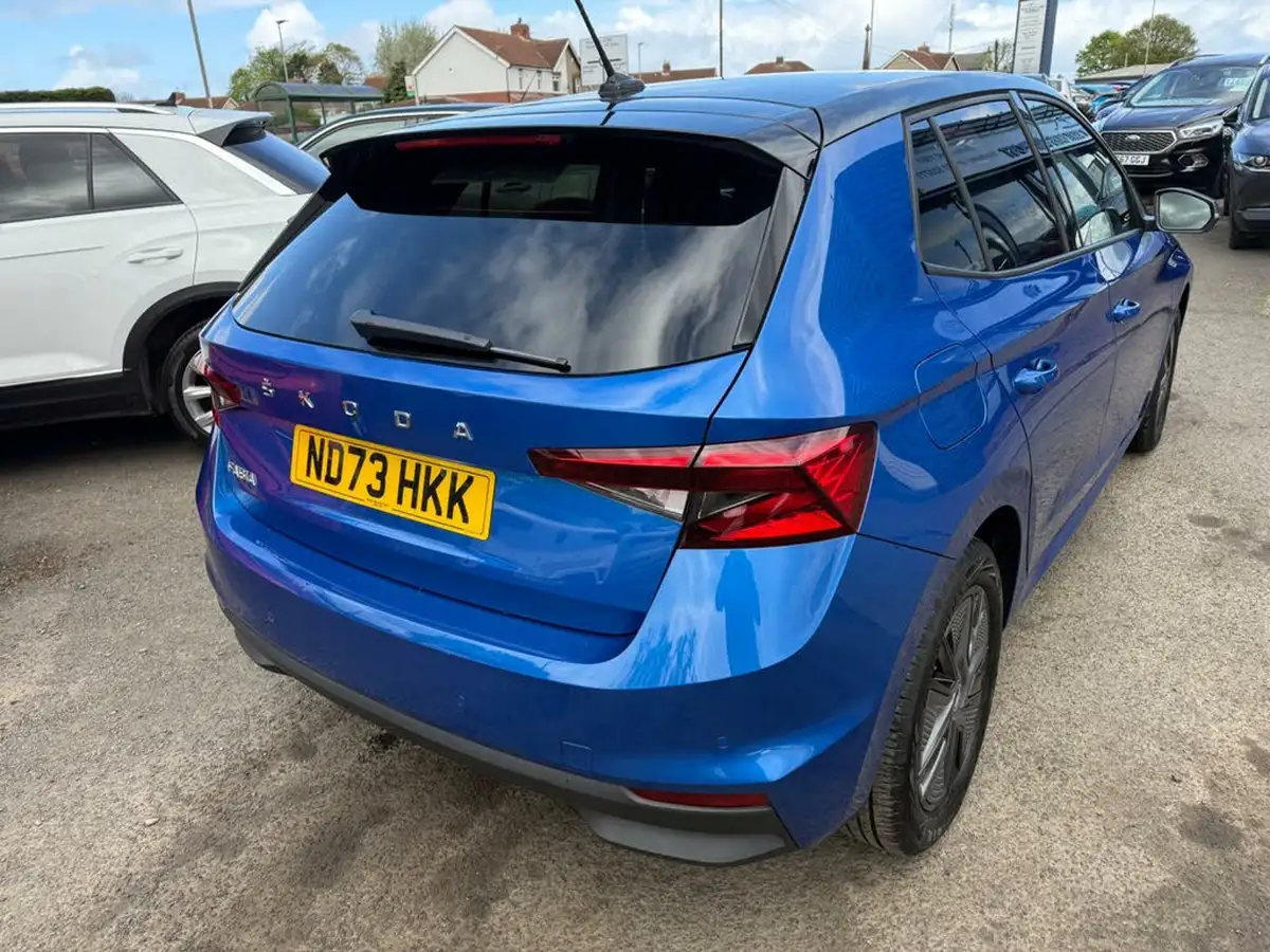 2023-skoda-fabia-10-mpi-colour-edition-big-15