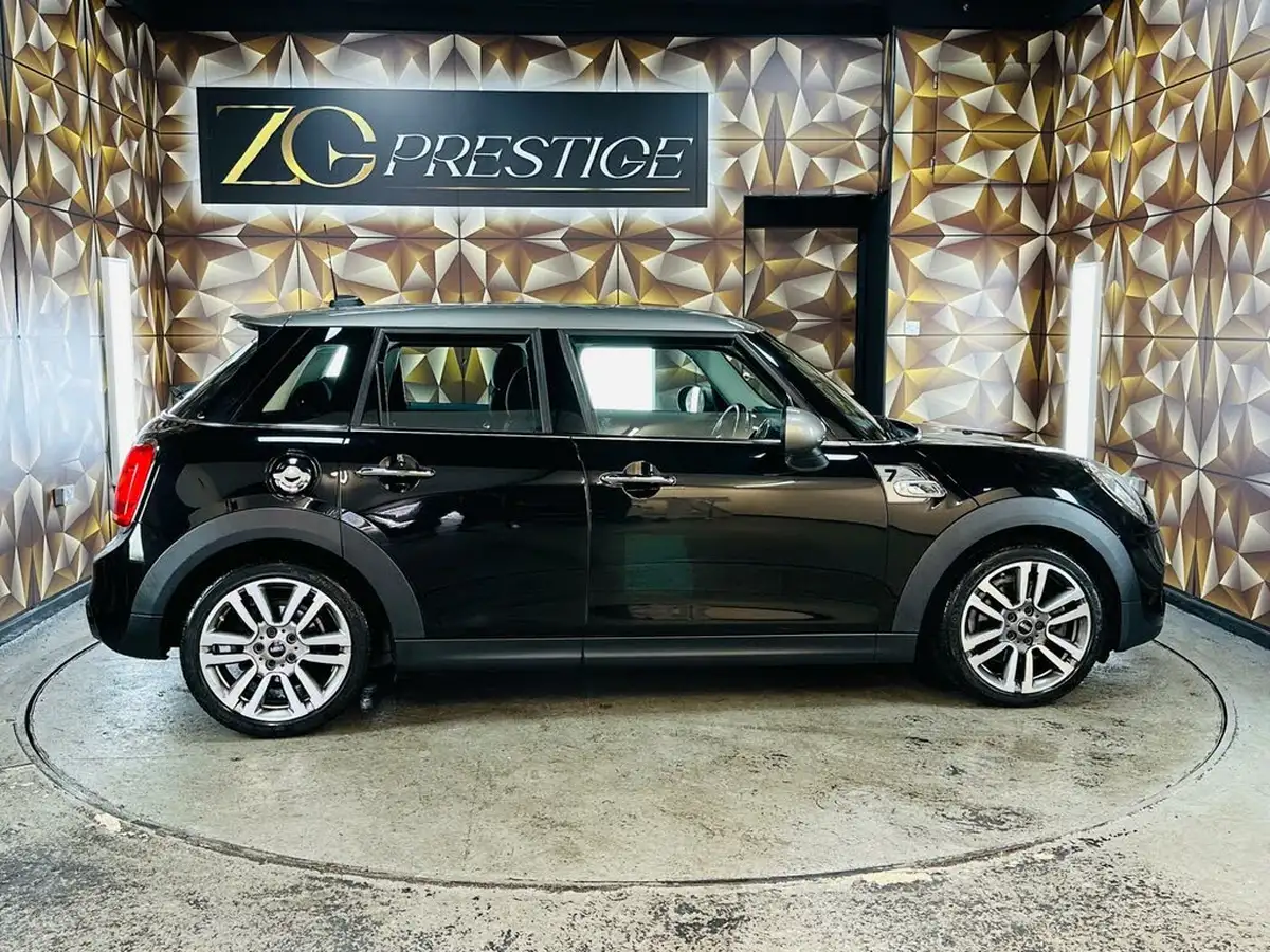 2017-mini-cooper-20-cooper-s-seven-media-xlss-5d-sport-auto-big-8
