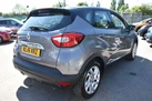 2015-renault-captur-09-dynamique-small-18