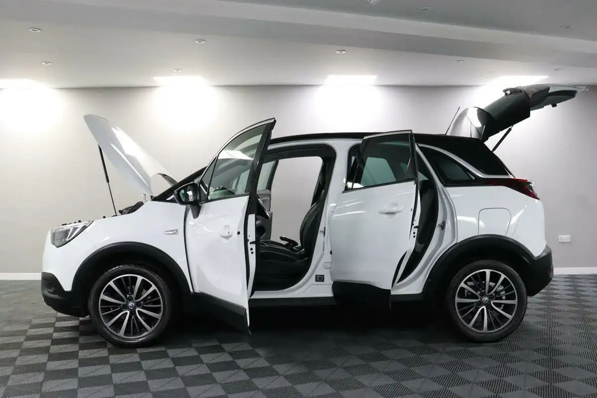 2020-vauxhall-crossland-x-12-elite-130ps-turbo-auto-big-3