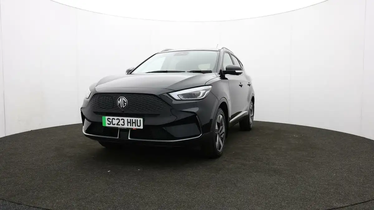 2023-mg-zs-suv-e-trophy-connect-ev-156ps-long-range-big-51
