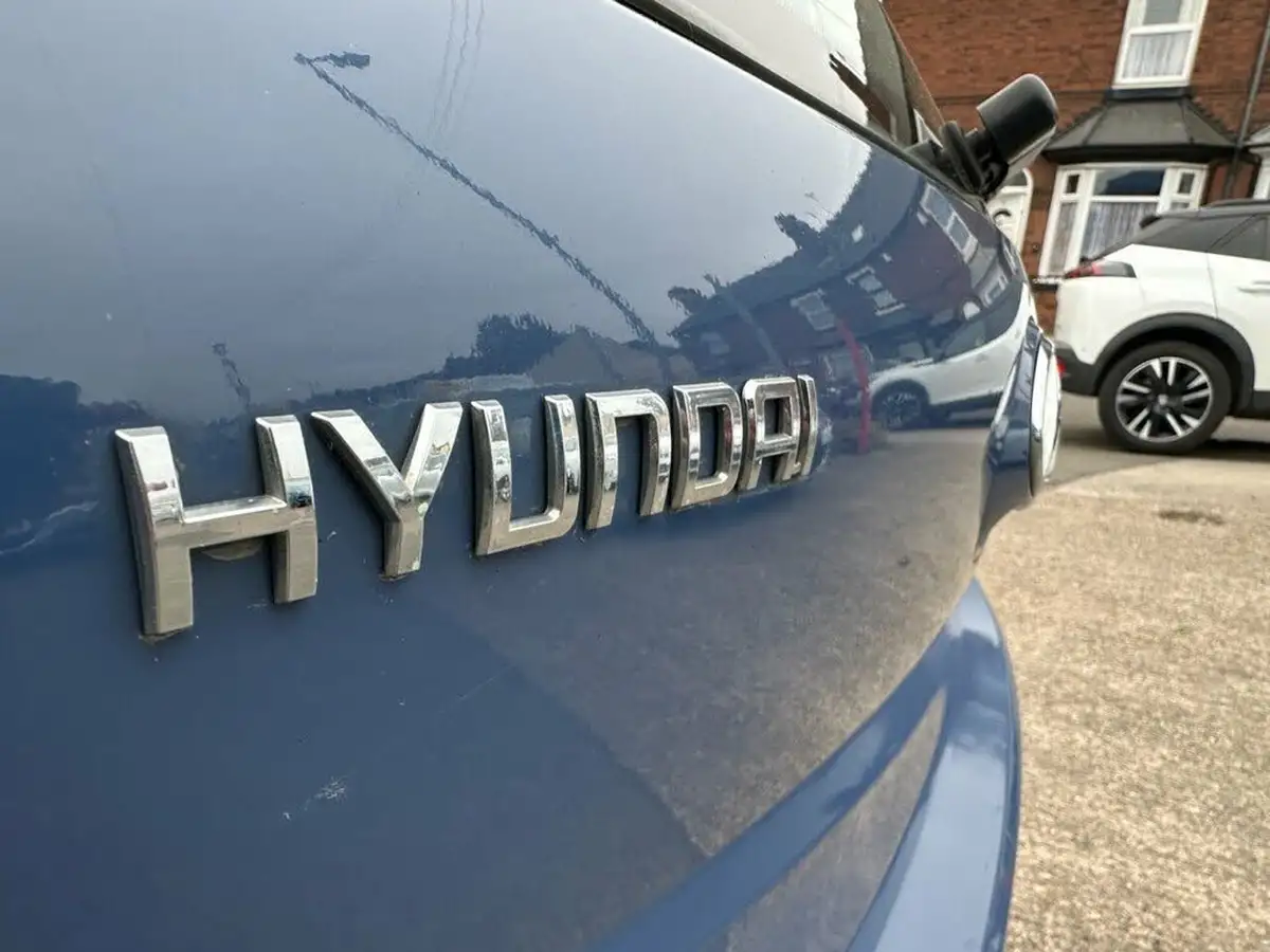 2015-hyundai-i10-10-s-big-36