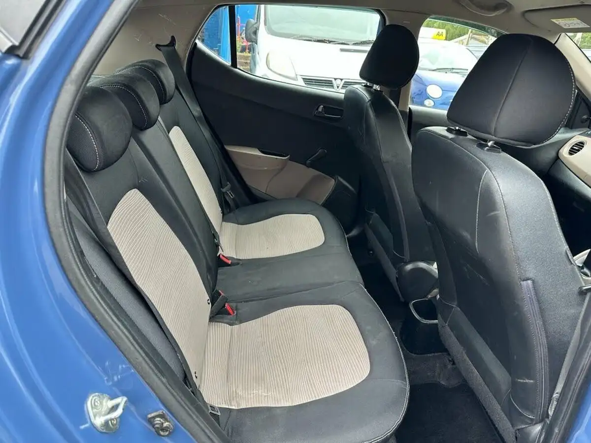2015-hyundai-i10-10-s-big-12