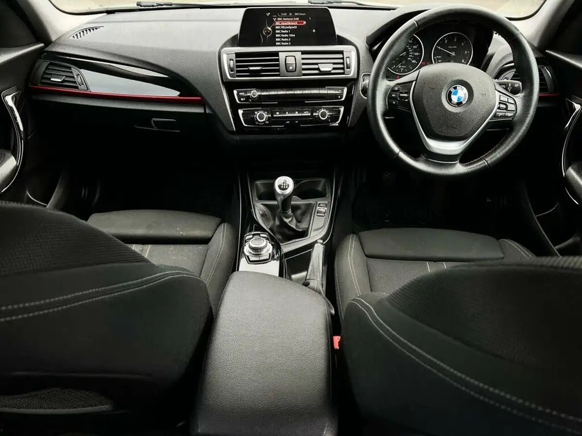 2016-bmw-1-series-15td-116d-sport-5d-big-8
