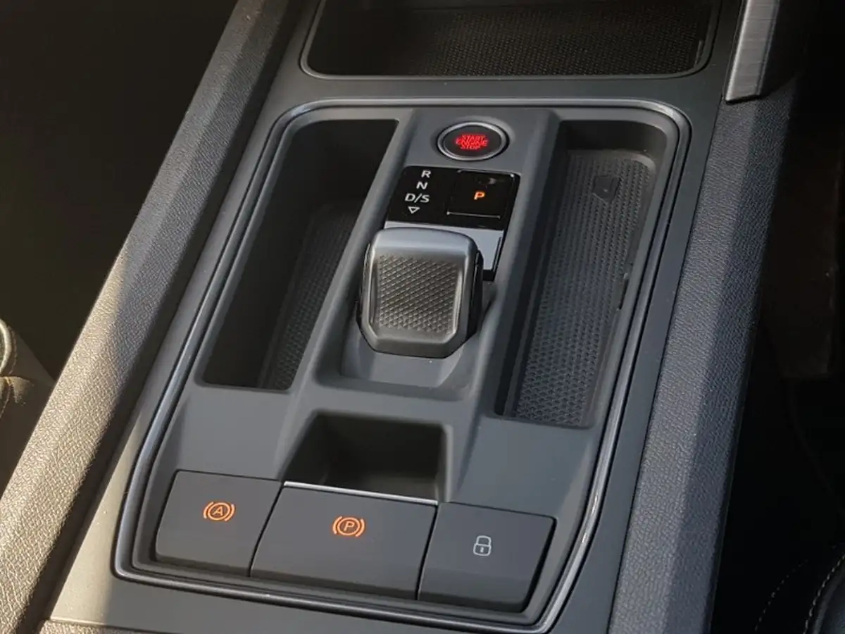 2022-cupra-leon-nf-20-tsi-vz1-big-9