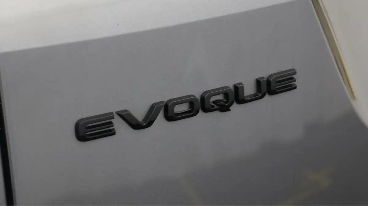 2021-land-rover-range-rover-evoque-20-d200-r-dynamic-se-big-19