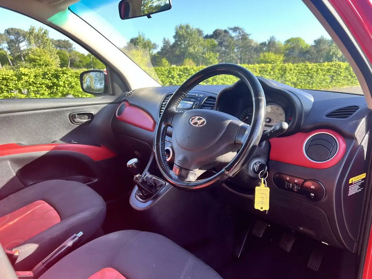 2010-hyundai-i10-11-edition-big-4