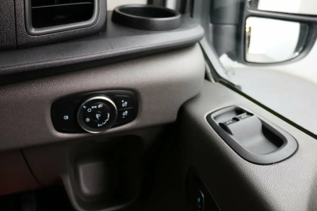 2022-ford-transit-big-54