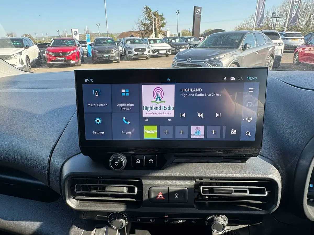 2025-citroen-berlingo-15-bluehdi-m-enterprise-130pseu6e-eat8-big-15