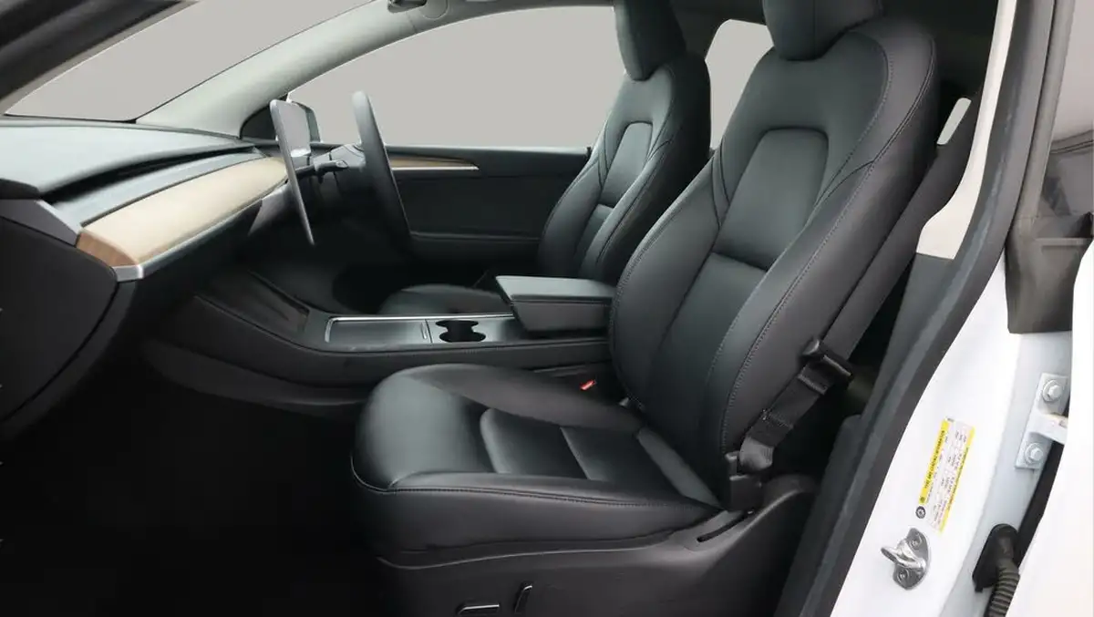 2022-tesla-model-y-e-rwd-big-14