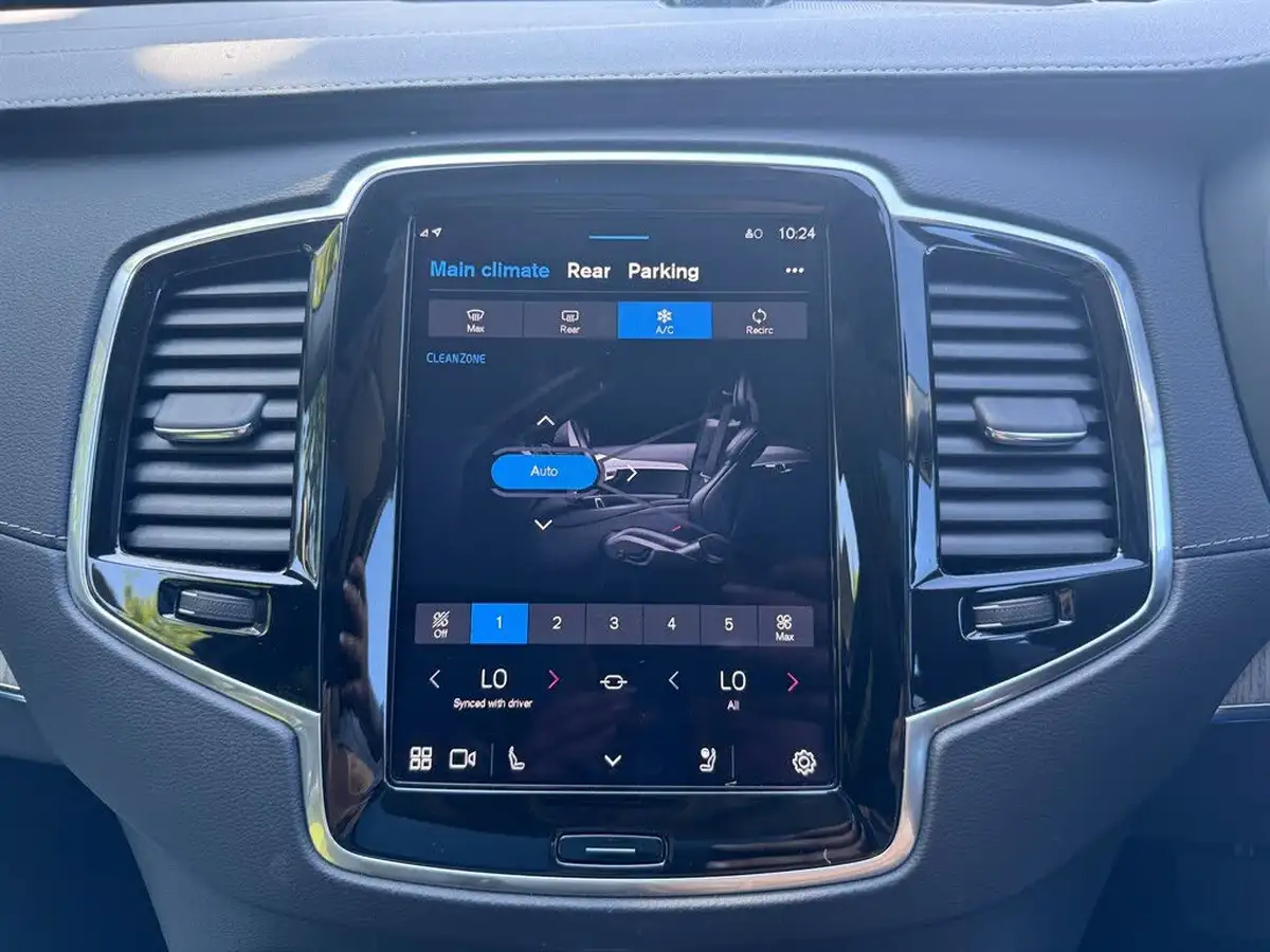 2022-volvo-xc90-20-b5-ultimate-big-39