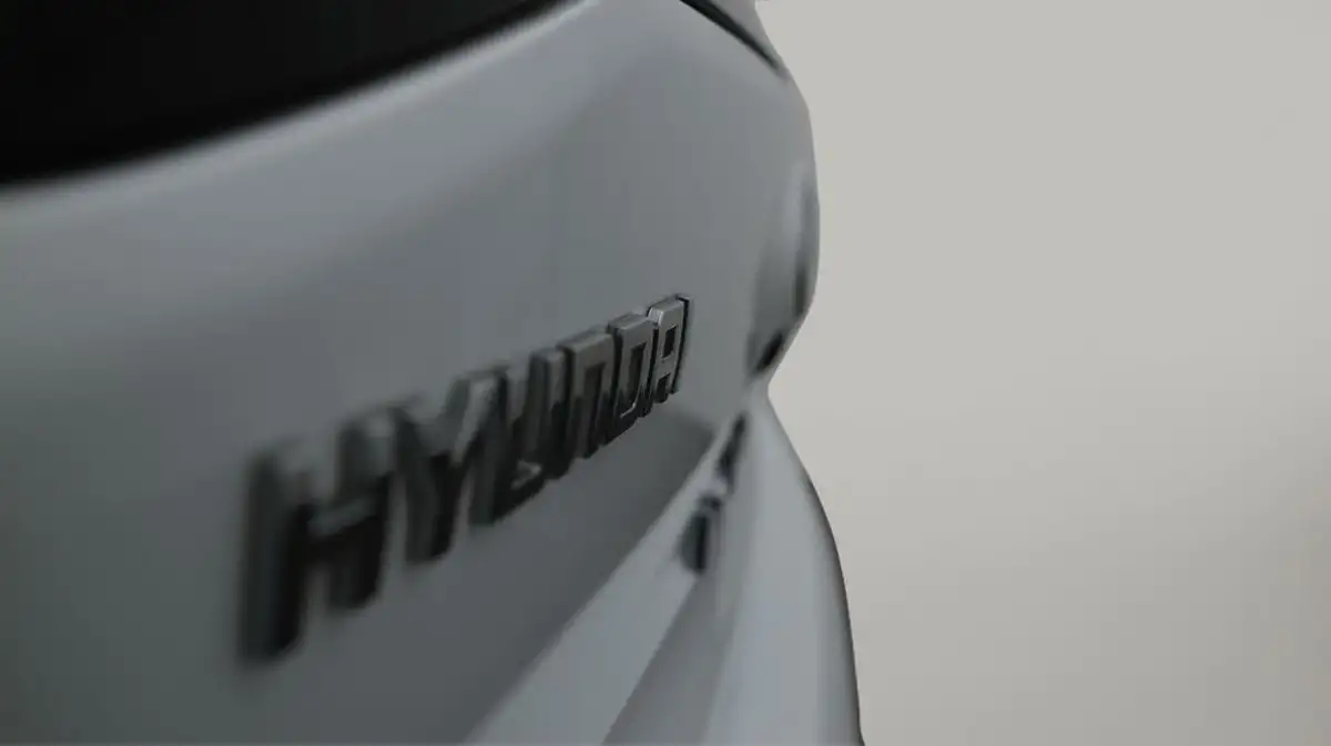 2021-hyundai-ioniq-e-premium-electric-100kw-big-21