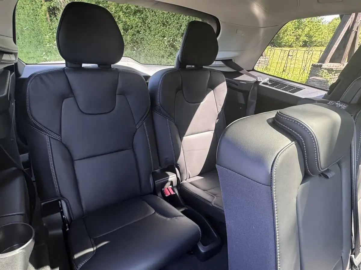 2022-volvo-xc90-20-b5-ultimate-big-15