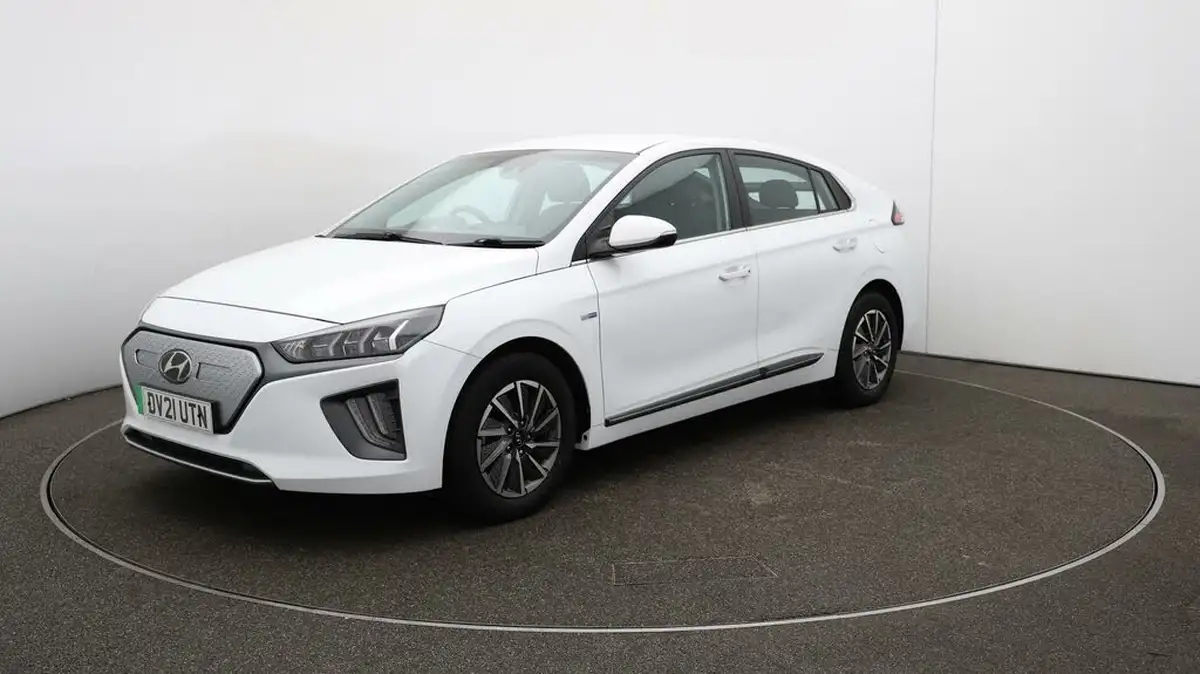 2021-hyundai-ioniq-e-premium-electric-100kw-big-69