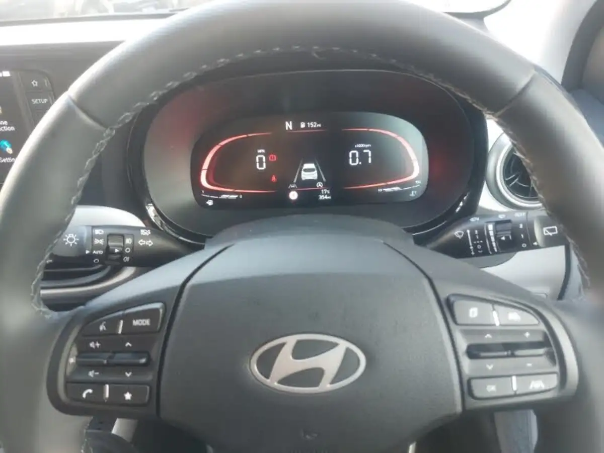 2025-hyundai-i10-10-premium-63ps-auto-big-14