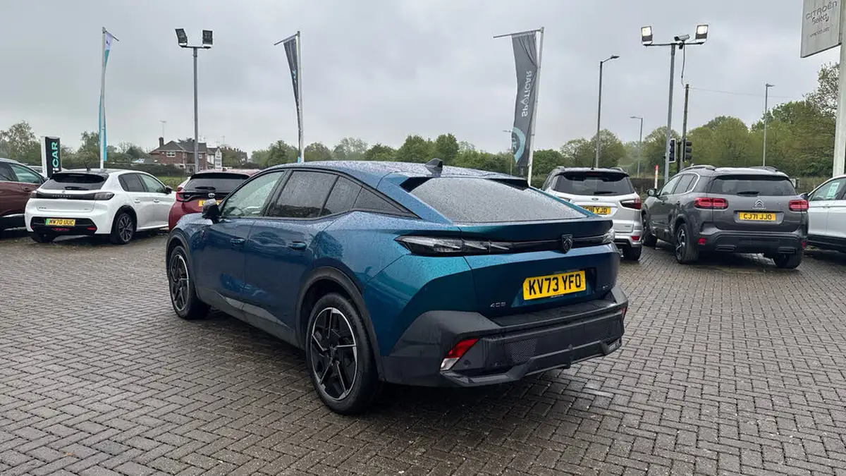 2023-peugeot-408-12-puretech-gt-130ps-ss-eat8-big-4