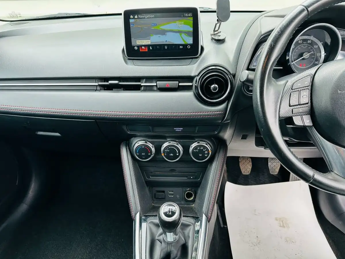 2016-mazda-mazda2-15-sport-nav-90ps-big-50
