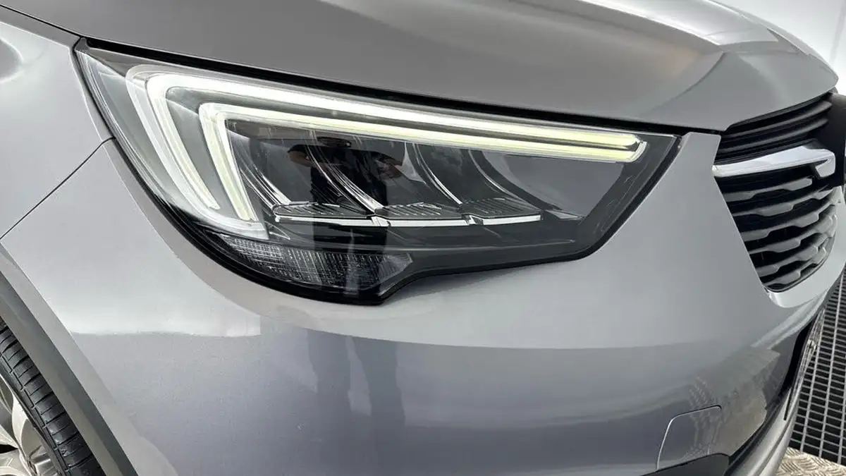 2020-vauxhall-crossland-x-12-sri-nav-110ps-big-23