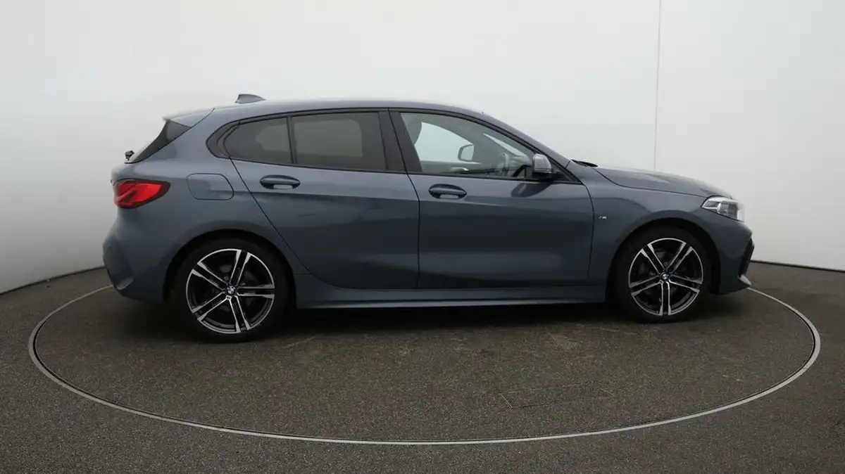 2021-bmw-1-series-15-118i-m-sport-lcp-dct-big-50