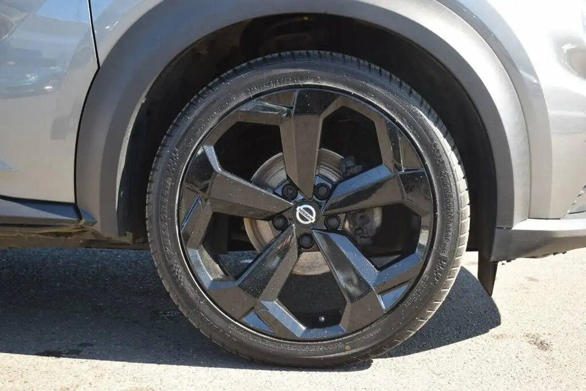 2022-nissan-juke-10-dig-t-tekna-big-18