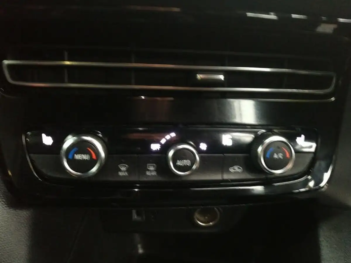 2023-vauxhall-mokka-12-gs-130ps-auto-big-18