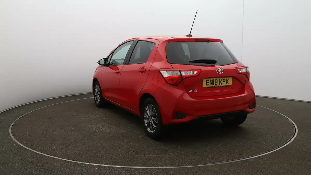 2018-toyota-yaris-15-vvt-i-icon-111bhp-1497cc-big-58