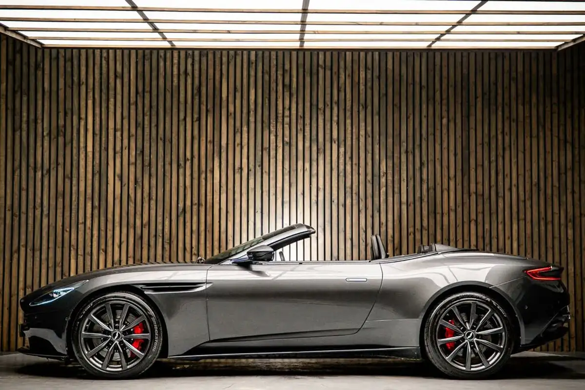 2020-aston-martin-db11-40-v8-503bhp-big-6