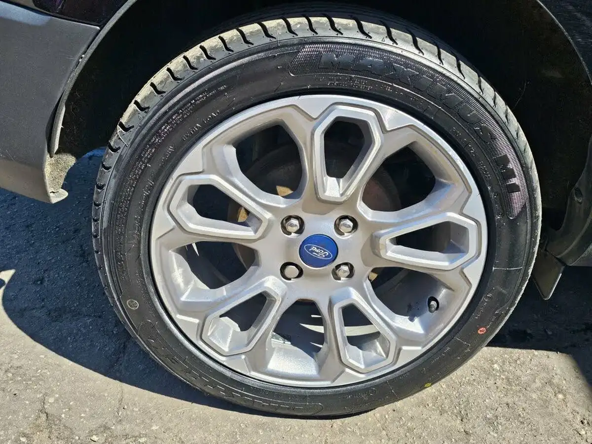 2018-ford-ecosport-10t-titanium-100ps-ss-big-44