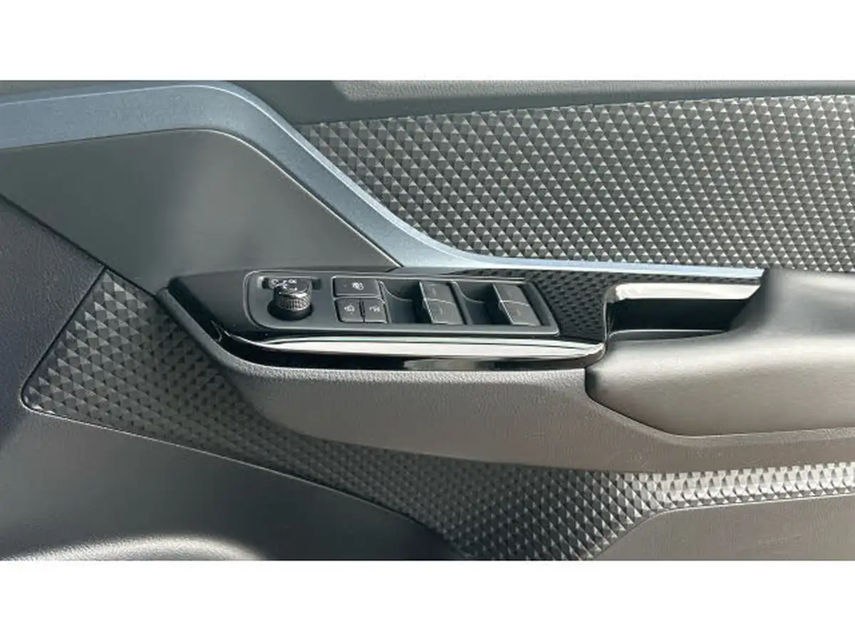 2020-toyota-c-hr-18-vvt-i-design-big-25