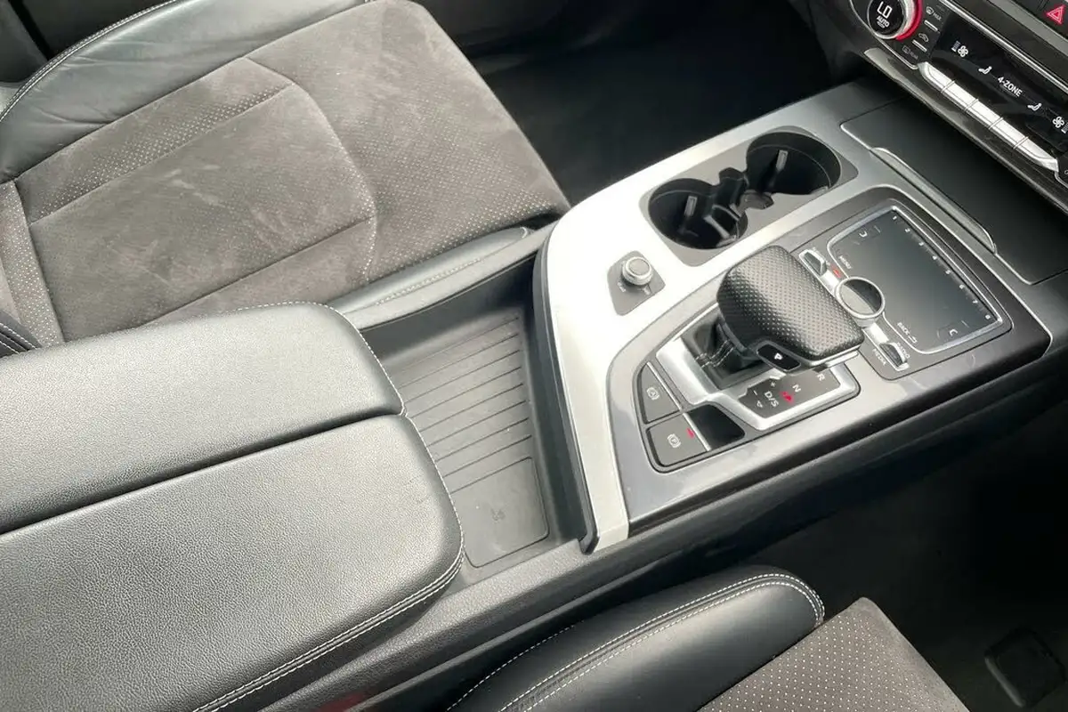 2018-audi-q7-30-50-tdi-s-line-big-34