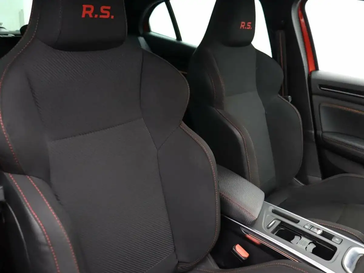 2020-renault-megane-18-tce-rs-300-trophy-edc-auto-big-14