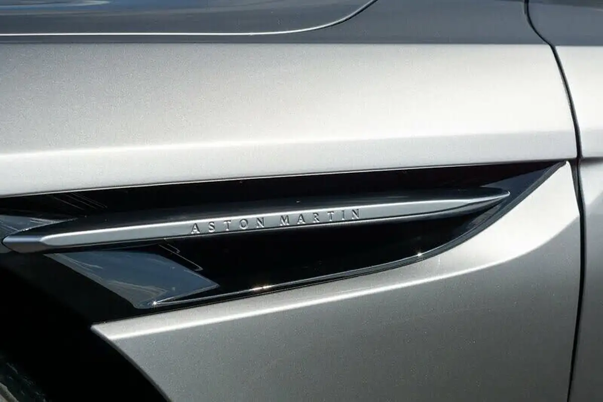 2024-aston-martin-db12-40-v8-auto-euro-6-ss-2dr-big-7